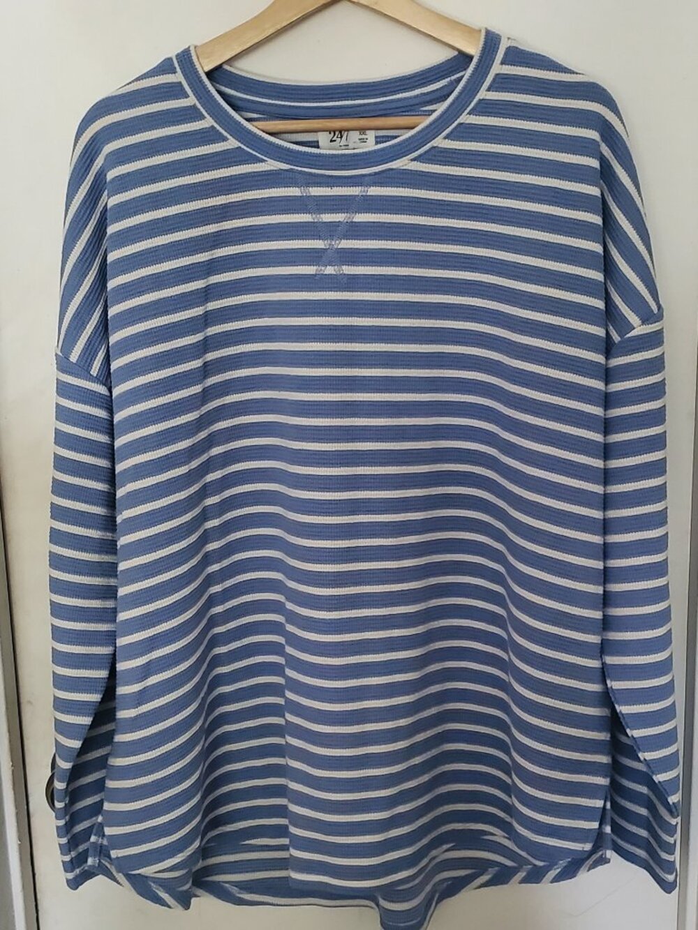 24/7 Maurices Clara Textured Long Sleeve T-Shirt Women's Size XXL